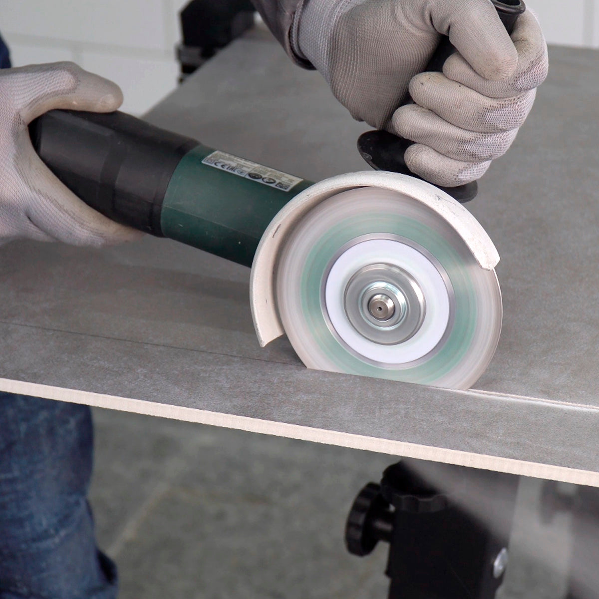 Distar PERFECT 115 mm diamond blade cutting porcelain tile with angle grinder