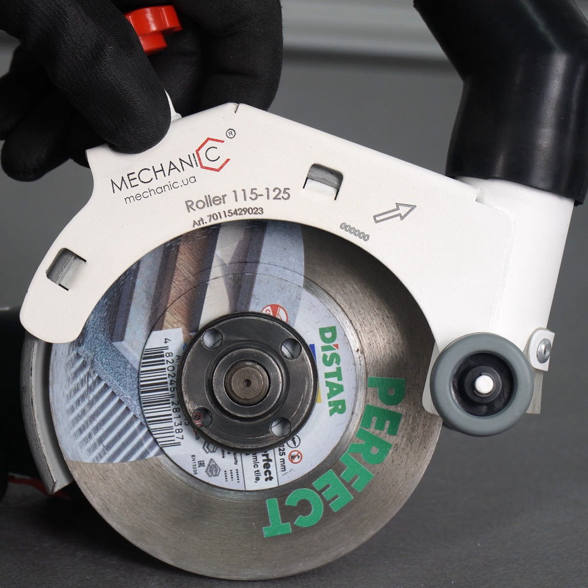 Distar MECHANIC roller mounted on angle grinder for 45 degree cutting